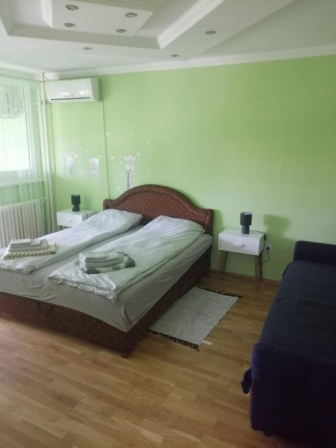 Apartman Radakovic 수보티차 외부 사진